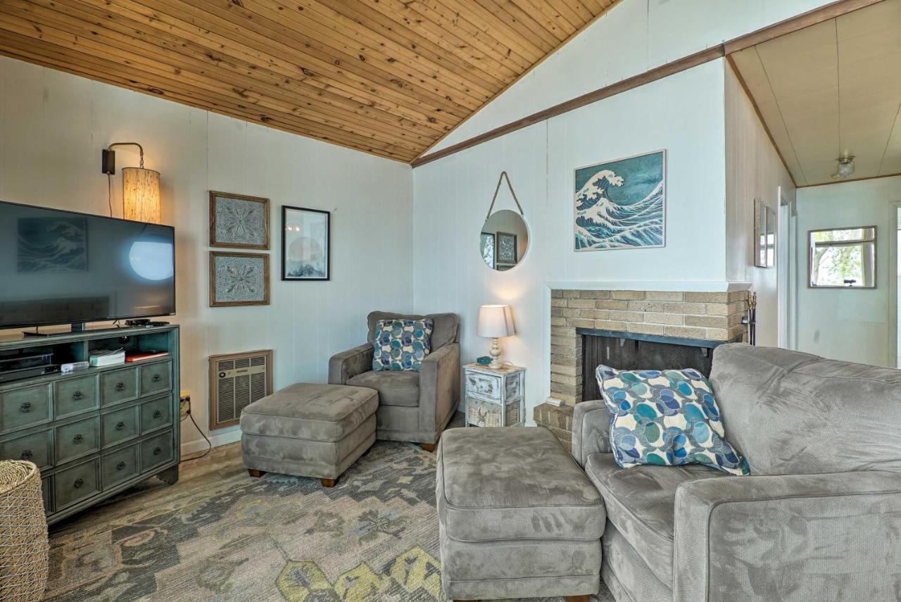 Lakefront Cottage Near Wineries And State Parks! เมียรส์ ภายนอก รูปภาพ
